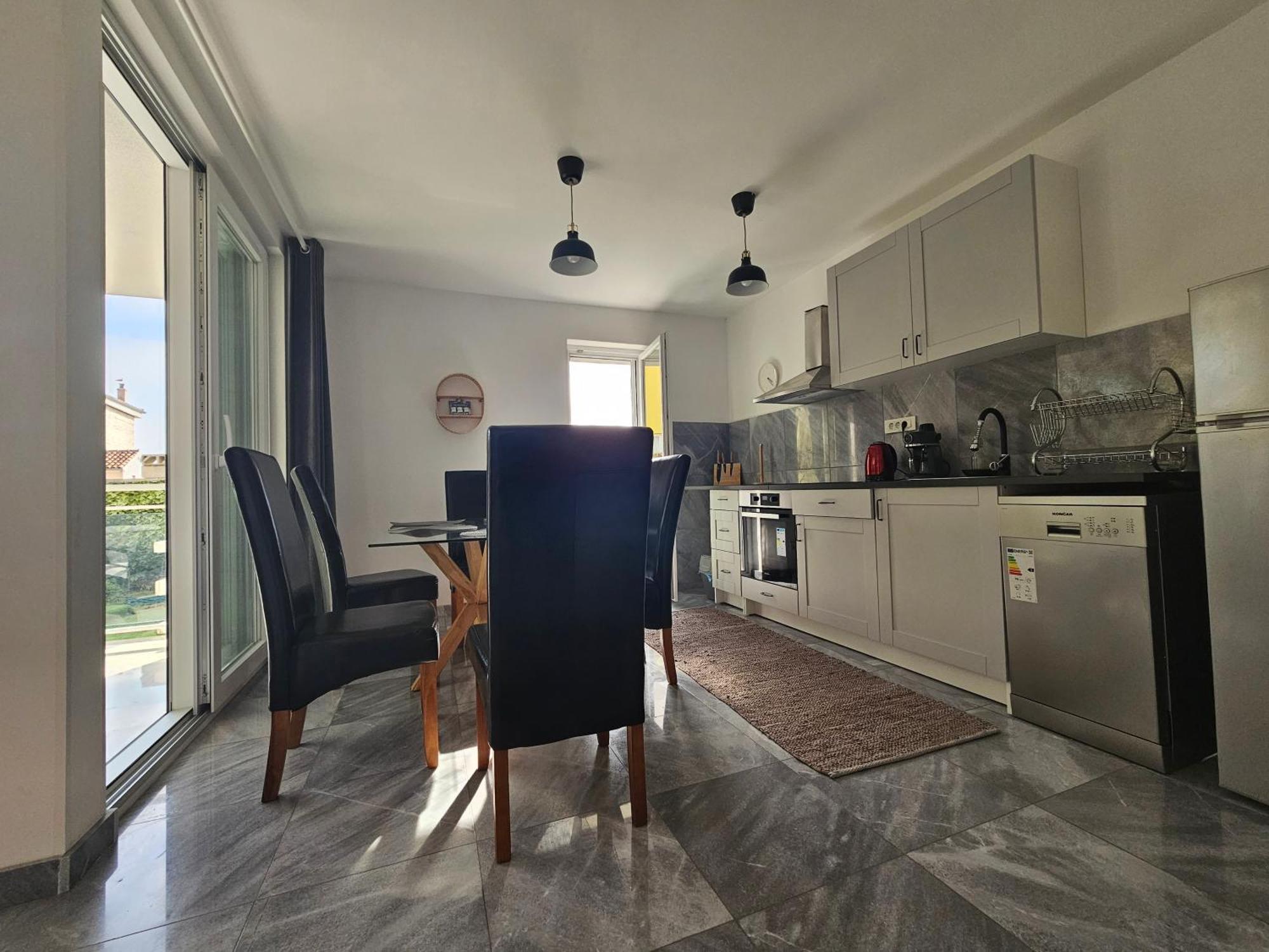 Vila Regina Apartment Rex With Swimming Pool Jezera Exterior photo