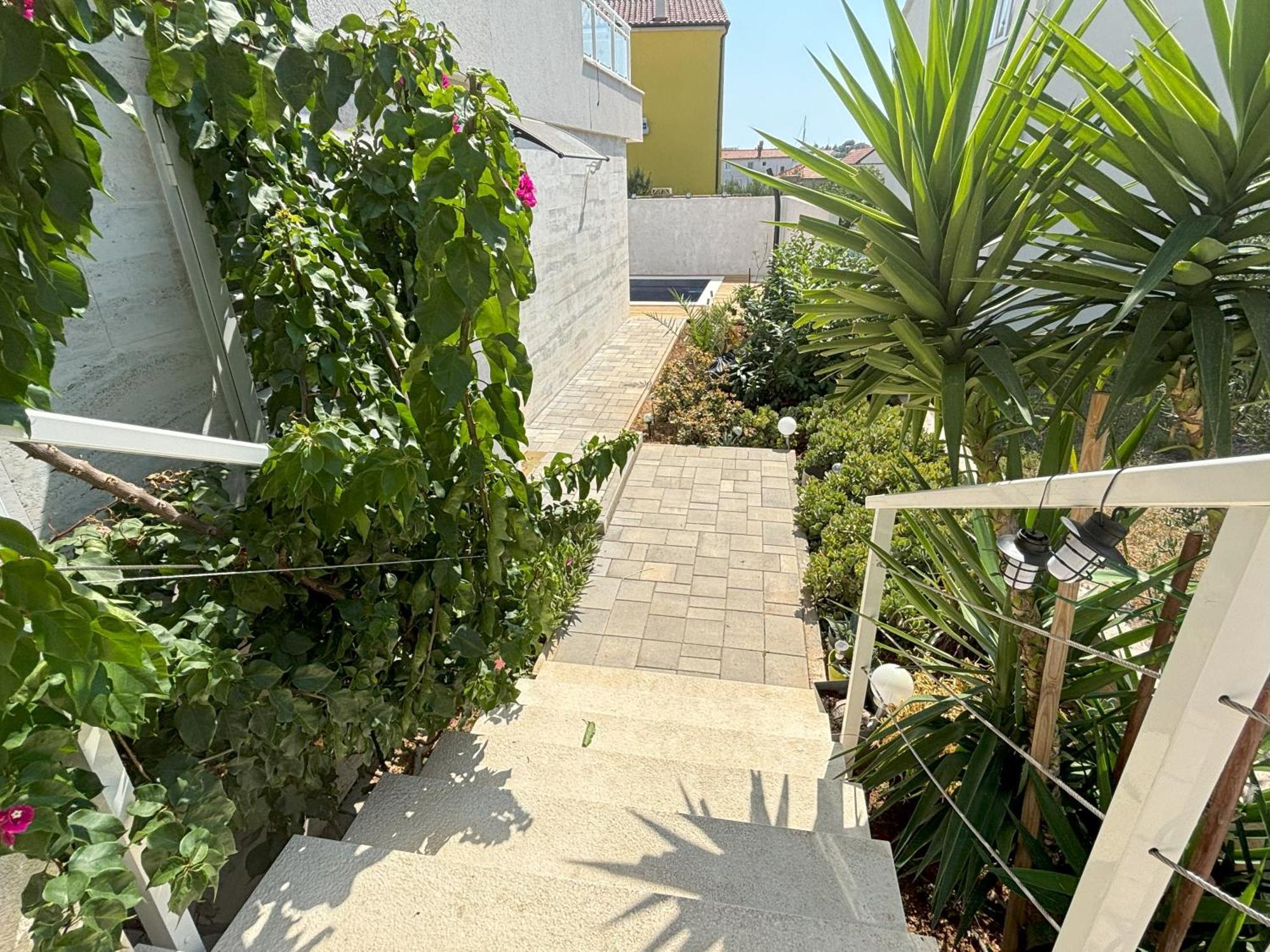 Vila Regina Apartment Rex With Swimming Pool Jezera Exterior photo
